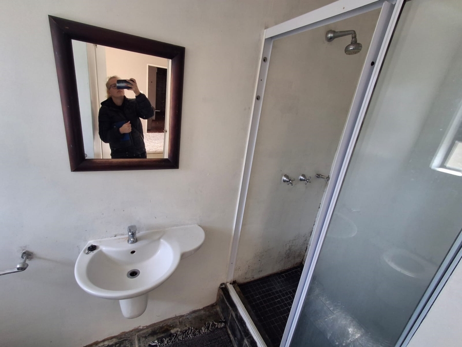 To Let 1 Bedroom Property for Rent in Summerstrand Eastern Cape